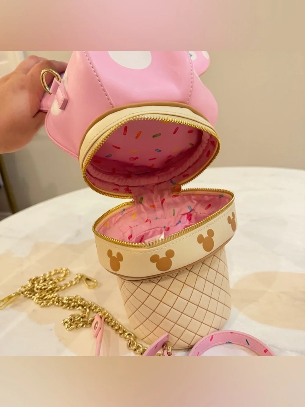 NEW Loungefly Stitch Shoppe Disney Minnie Soft Serve Ice Cream Crossbody Bag - Picture 9 of 16